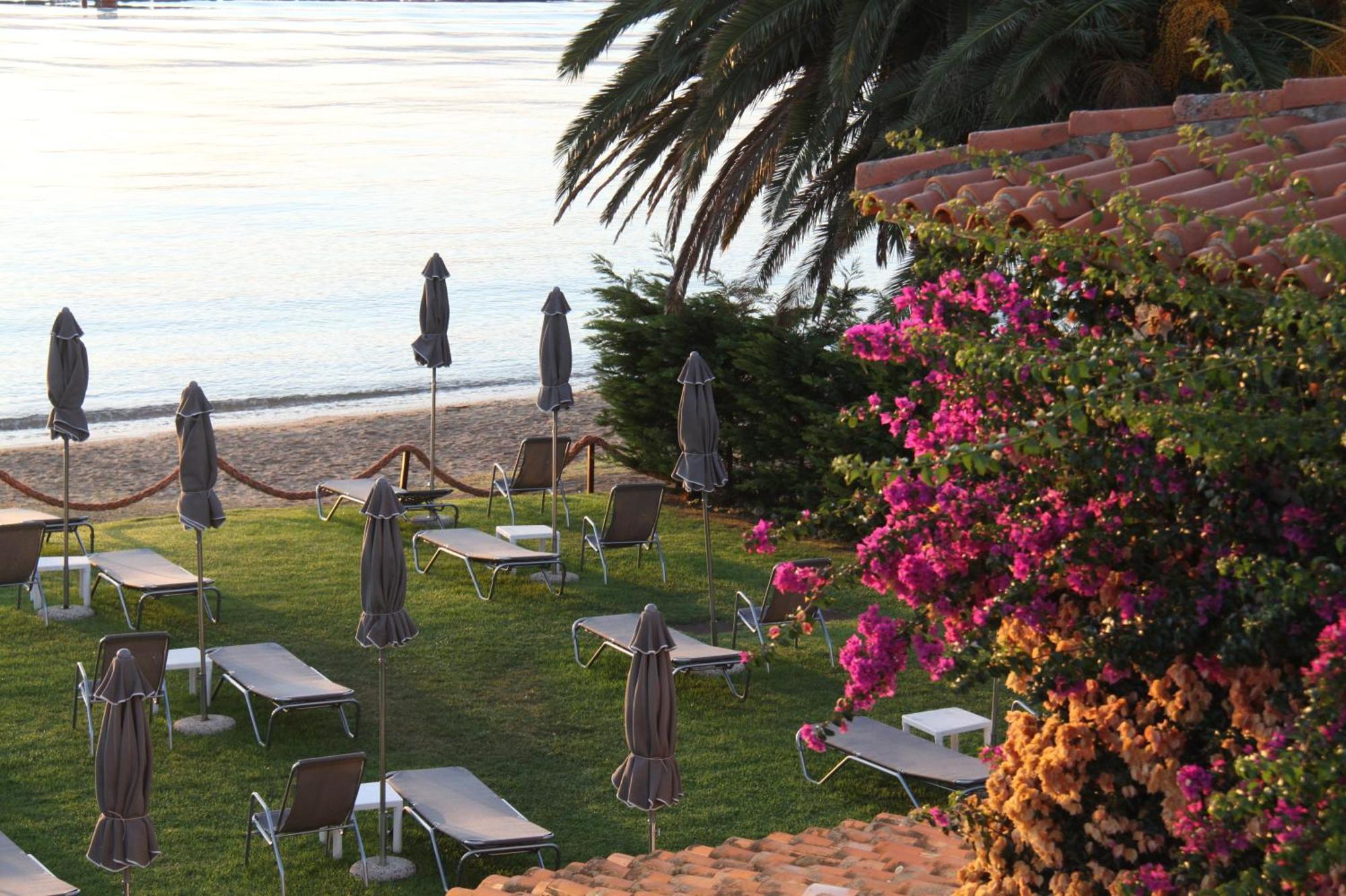Ihr Hotel San Paolo Loiri Porto San Paolo Exterior foto